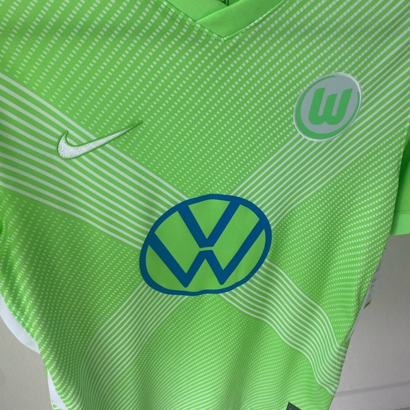 NIKE VFL Wolfsburg Soccer Home Jersey 2020/2021. - Picture 4 of 10